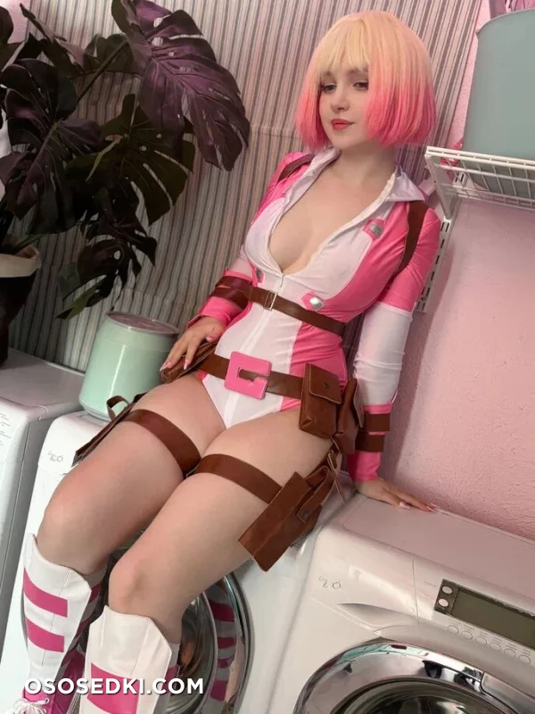 Ulichan - Gwenpool - Deadpool - 21