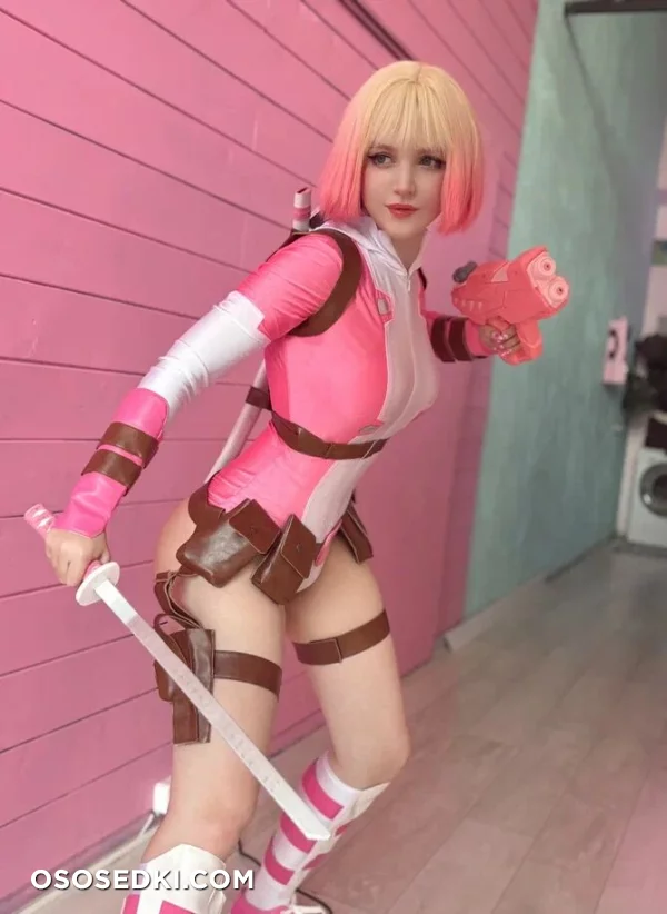 Ulichan - Gwenpool - Deadpool - 9