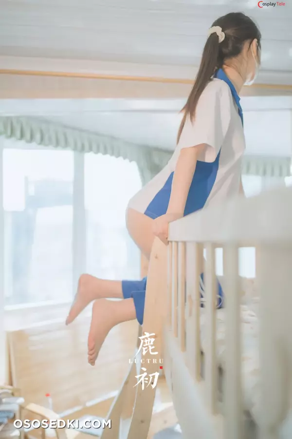 鹿初 (Shika-hatsu) - Busty School Girl In Uniform - 16