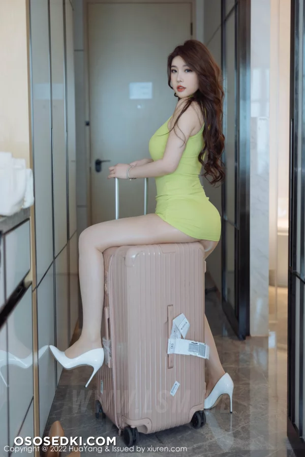 HuaYang 花漾show Vol.494 原色丝袜 小海臀Rena 性感写真 - 4
