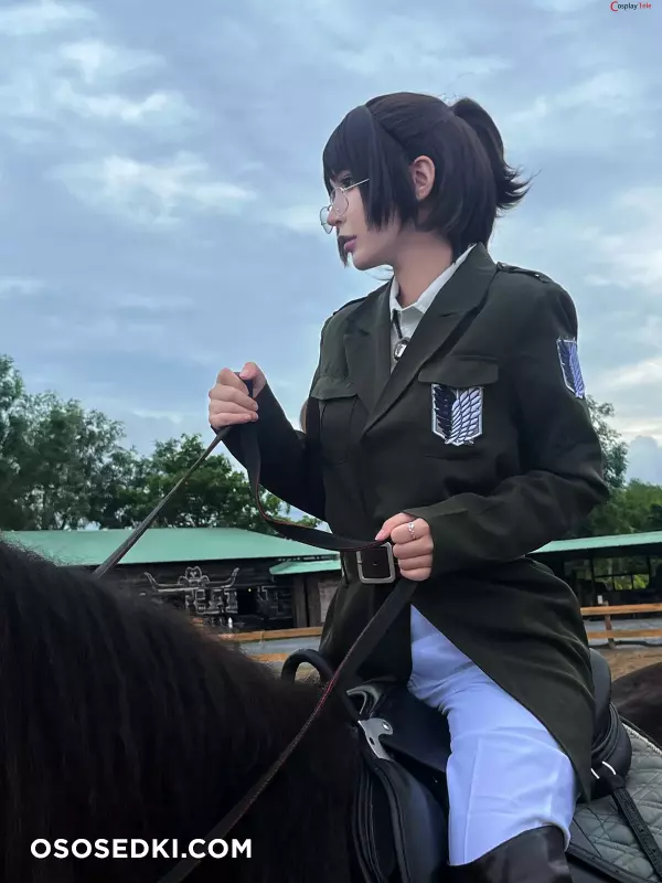 Umeko J cosplay Hange Zoe - Attack on Titan - 61