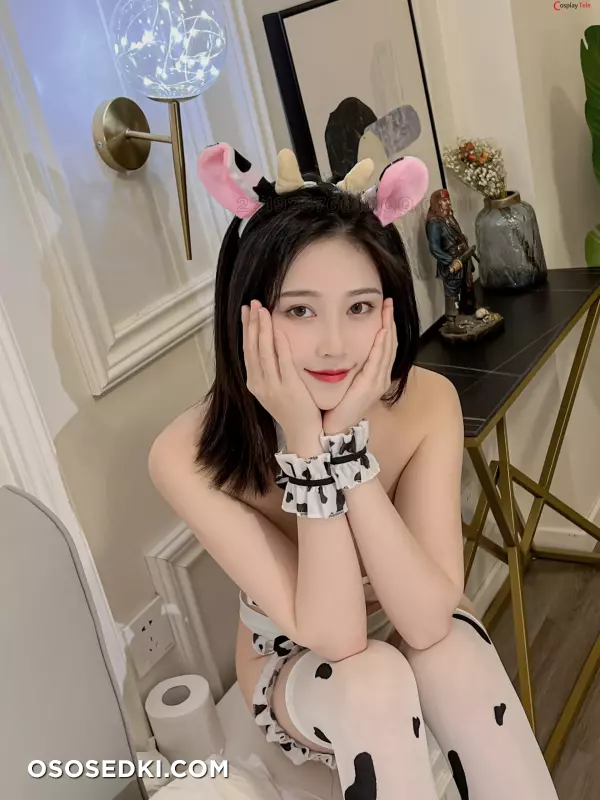 年年Nnian - Cow maid outfit - 24