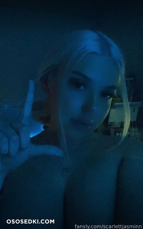 Scarlett  - scarlettjasminn - 22