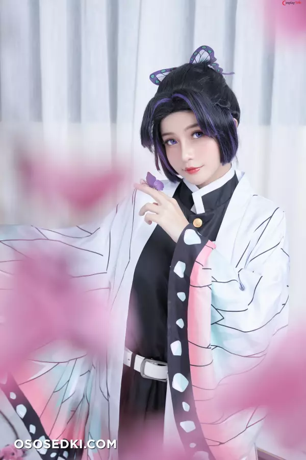 Azami cosplay Shinobu Kocho - Kimetsu no Yaiba - 2