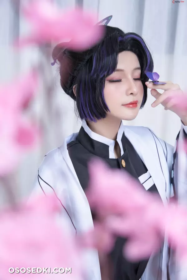 Azami cosplay Shinobu Kocho - Kimetsu no Yaiba - 3