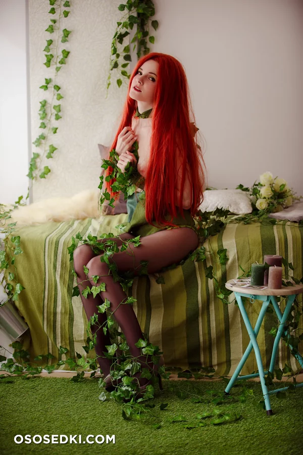 Shaeunderscore - Poison Ivy - Batman - 34