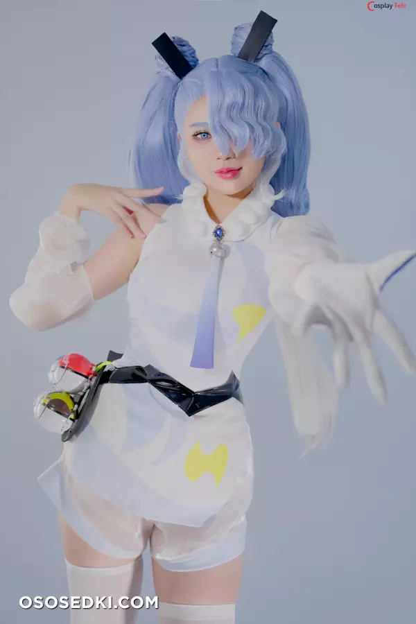ZinieQ (ジニCosplayer) cosplay Hatsune Miku - Vocaloid - 3