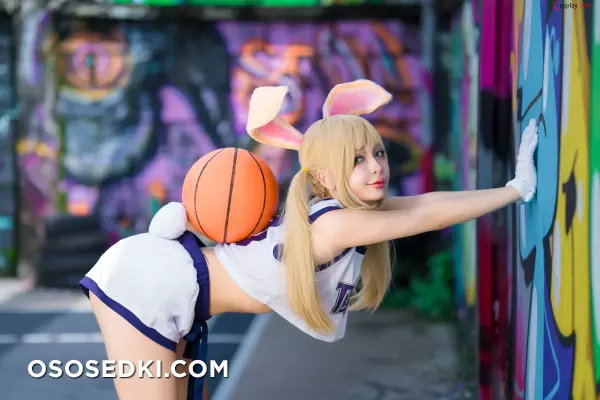 Umeko J - Lola Bunny - 21