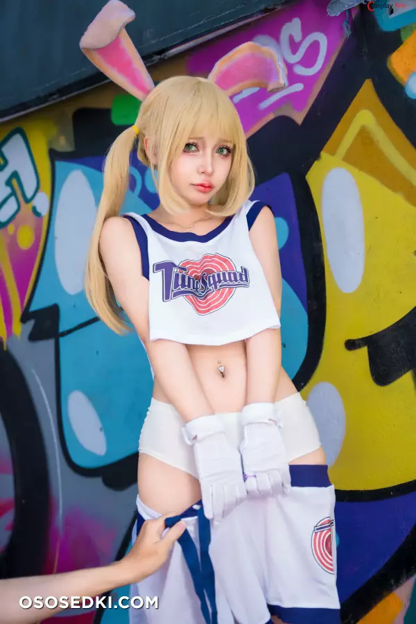 Umeko J - Lola Bunny - 27
