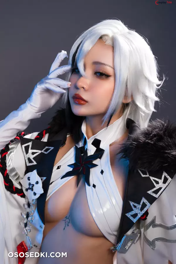 Umeko J cosplay Arlecchino - Genshin Impact - Part 1 - 3