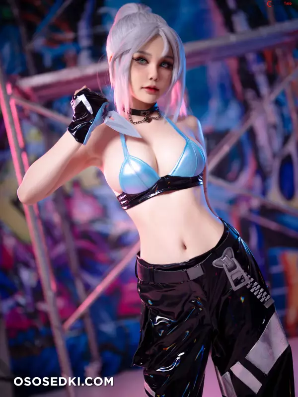Joyce (Joyce Lin2x) cosplay Jett - Valorant - 16