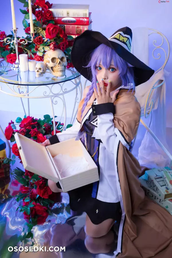 Umeko J cosplay Roxy Migurdia - Mushoku Tensei - 9