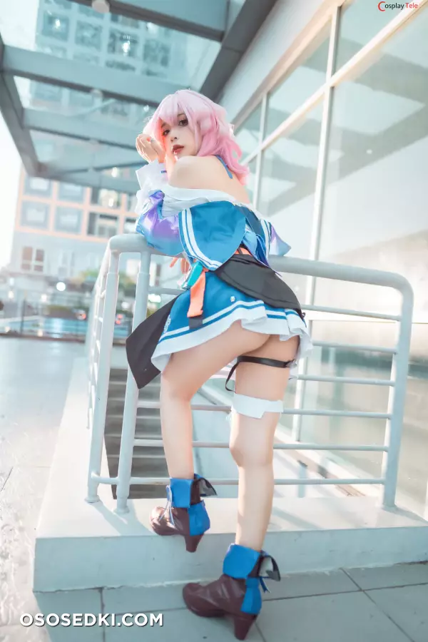 Umeko J cosplay March 7th - Honkai:Star Rail - 2