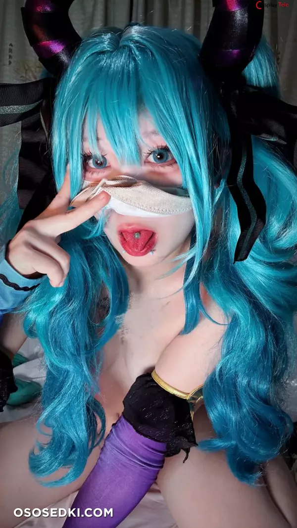 狍崽子 (Naixiloli) cosplay Gwen - League of Legends - 35