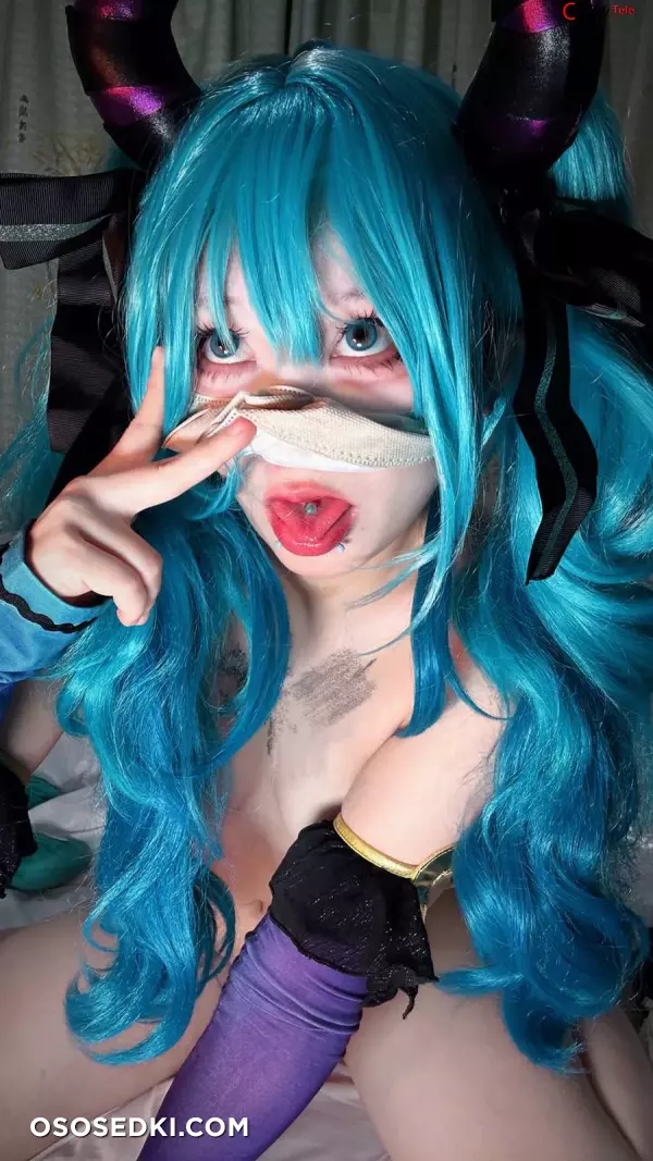 狍崽子 (Naixiloli) cosplay Gwen - League of Legends - 57