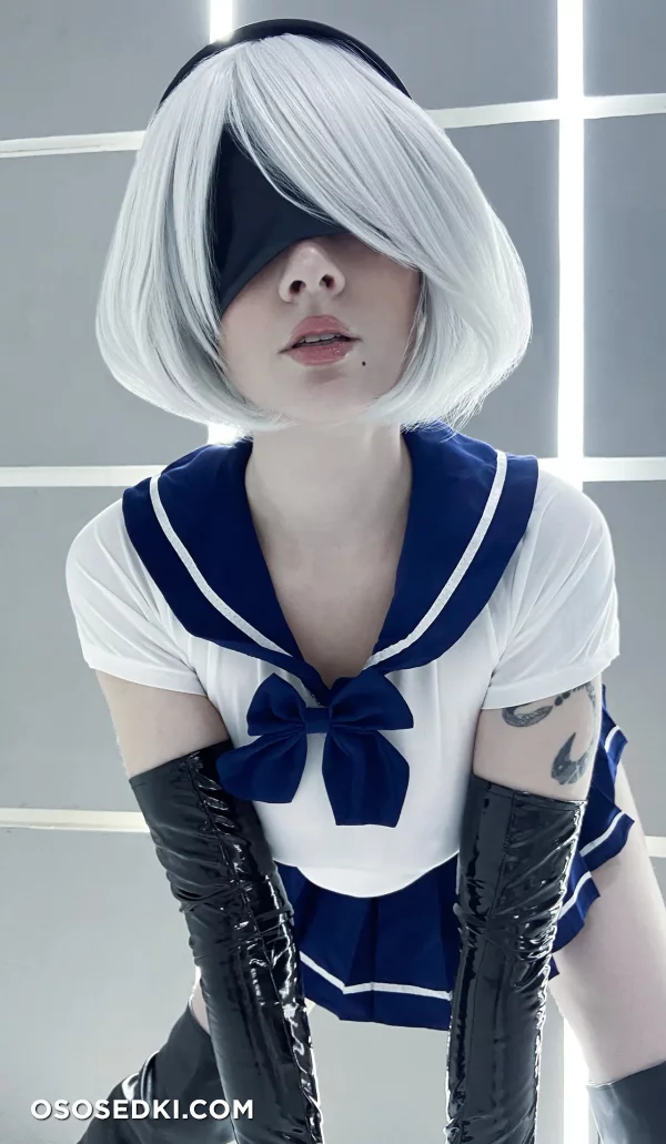 Omi Cos - 2b - Nier Automata - 10