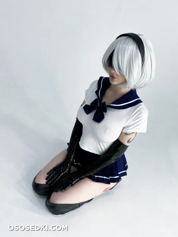 Omi Cos - 2b - Nier Automata - 28