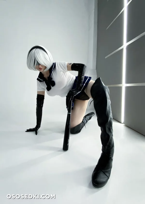 Omi Cos - 2b - Nier Automata - 30