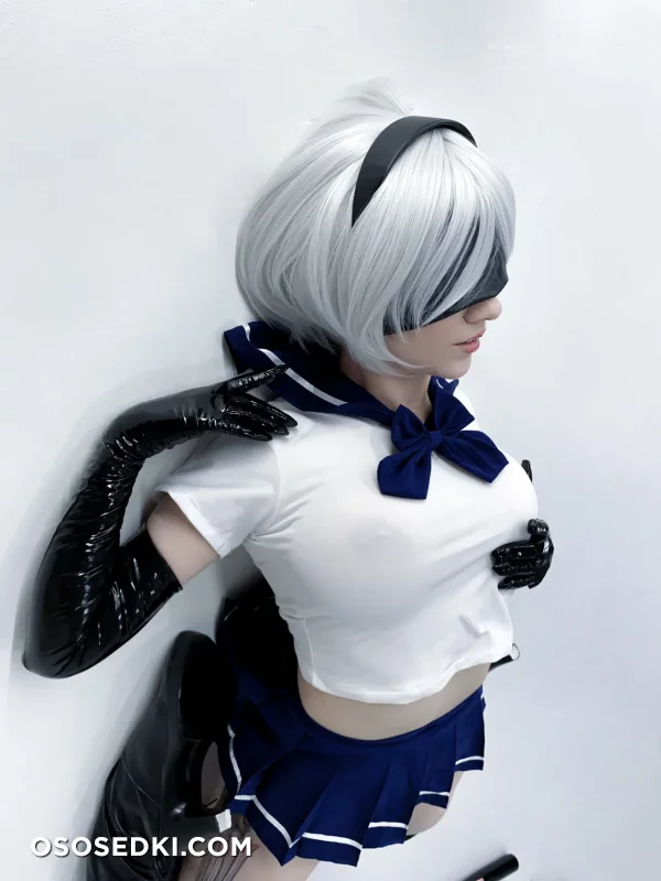 Omi Cos - 2b - Nier Automata - 33