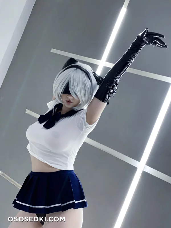 Omi Cos - 2b - Nier Automata - 6