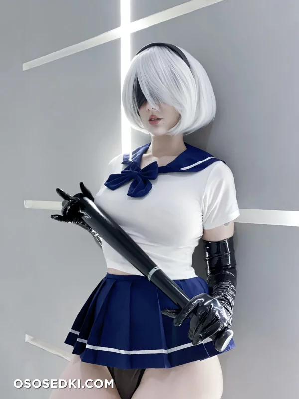 Omi Cos - 2b - Nier Automata - 7