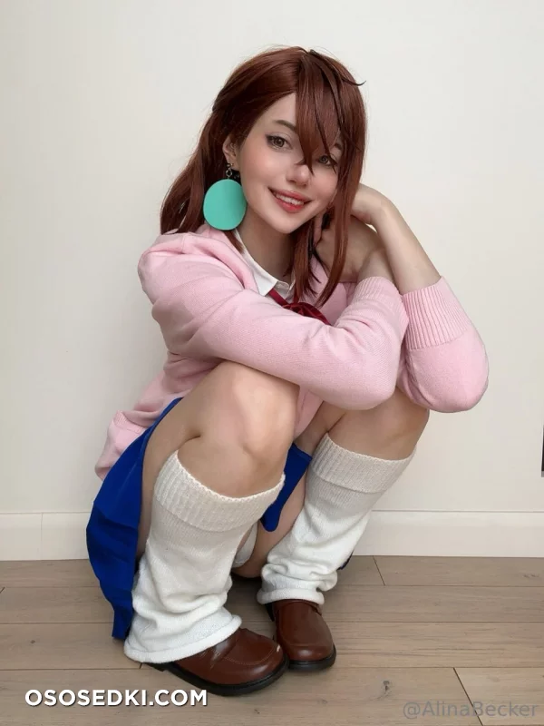 Alina Becker - Momo Ayase - Dandadan - 9