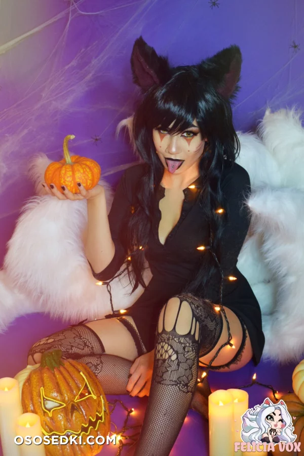 Felicia Vox - Ahri - League Of Legends - 11
