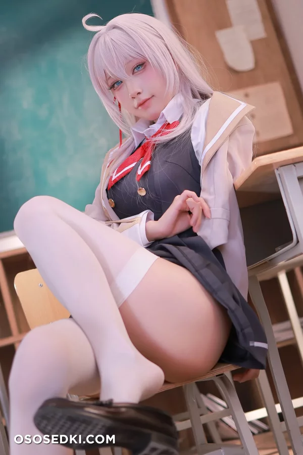Aqua Area - Alisa Mikhailovna Kujou - Tokidoki Bosotto Russia-go De Dereru Tonari No Alya-san - 5