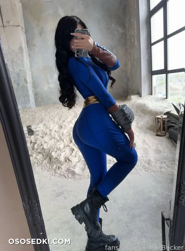 Alina Becker - Vault Girl - Fallout - 96
