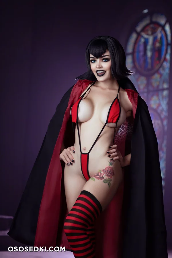 Kalinka Fox | Christina Fink - Mavis Dracula - Hotel Transylvania - 15