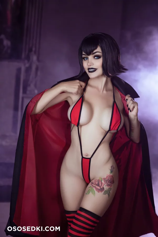 Kalinka Fox | Christina Fink - Mavis Dracula - Hotel Transylvania - 19