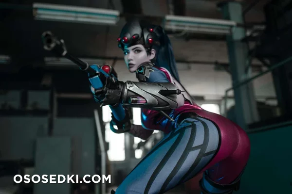 Alina Becker - Widowmaker x Tracer - 24
