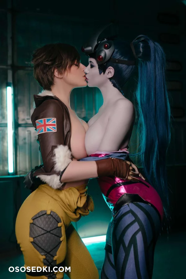 Alina Becker - Widowmaker x Tracer - 32