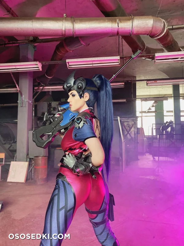 Alina Becker - Widowmaker x Tracer - 36