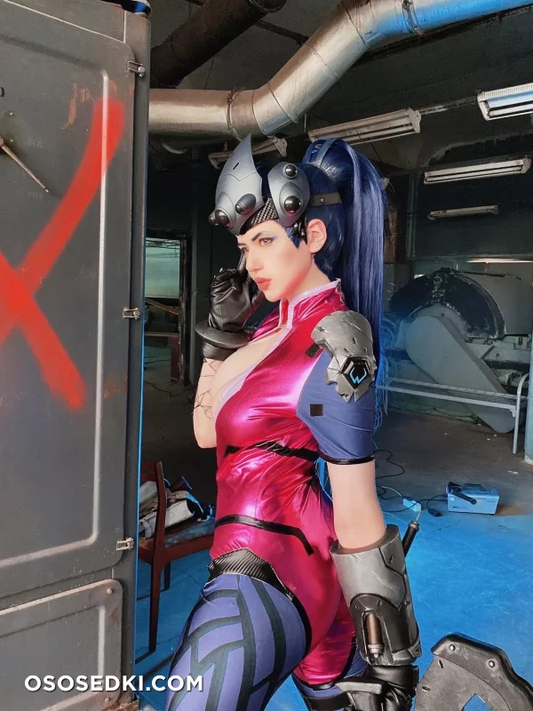 Alina Becker - Widowmaker x Tracer - 41