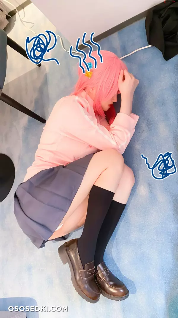 Arty Huang (Arty亚缇) cosplay Bocchi - Bocchi The Rock - 48