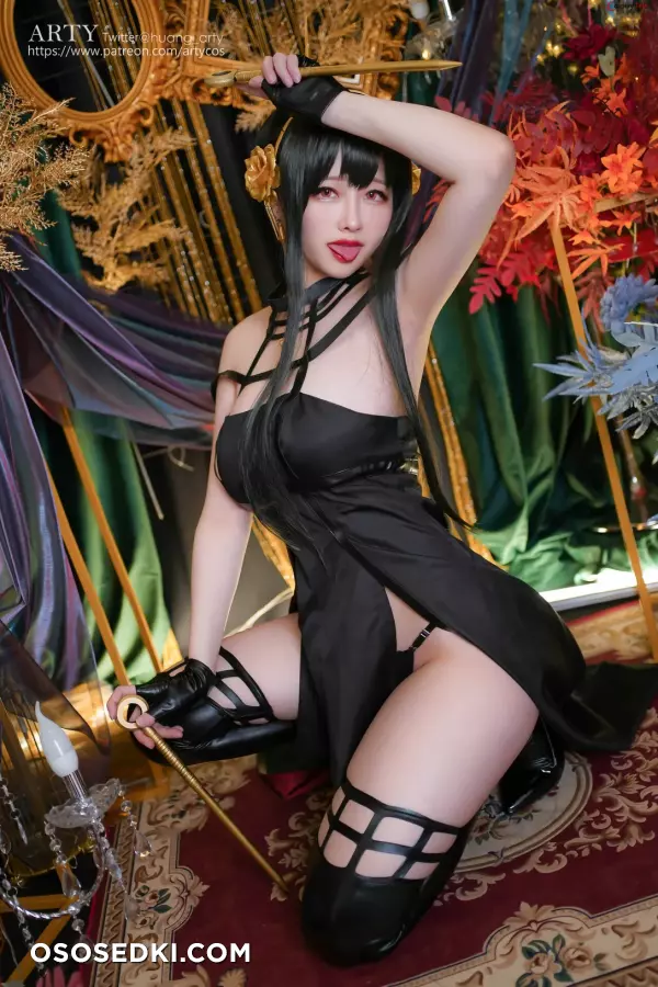 Arty Huang (Arty亚缇) cosplay Yor Forger - Spy x Family - 5