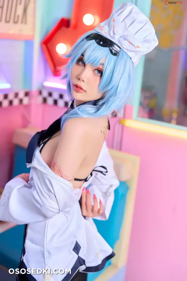 Joyce (Joyce Lin2x) cosplay Eula Pizza - Genshin Impact - 8