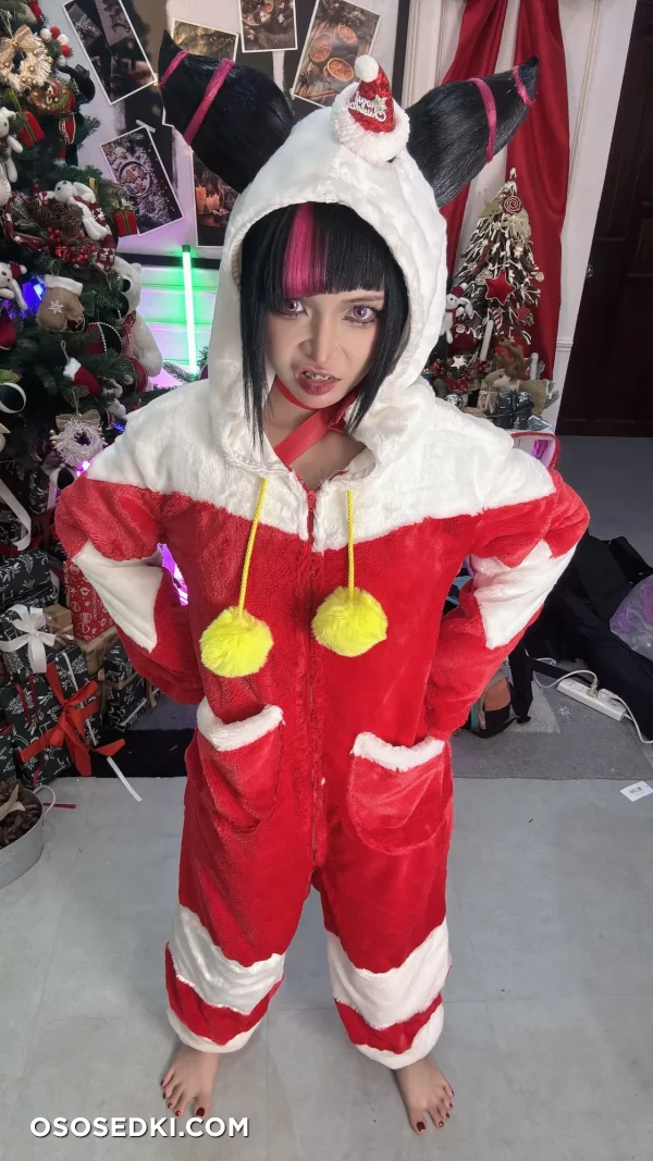 Umeko J - Juri Han Christmas - 74