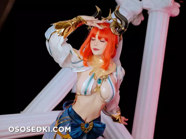 Joyce (Joyce Lin2x) cosplay Nilou - Genshin Impact - 3