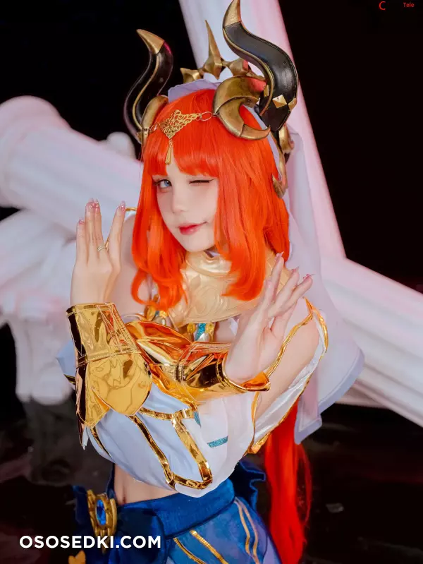 Joyce (Joyce Lin2x) cosplay Nilou - Genshin Impact - 7
