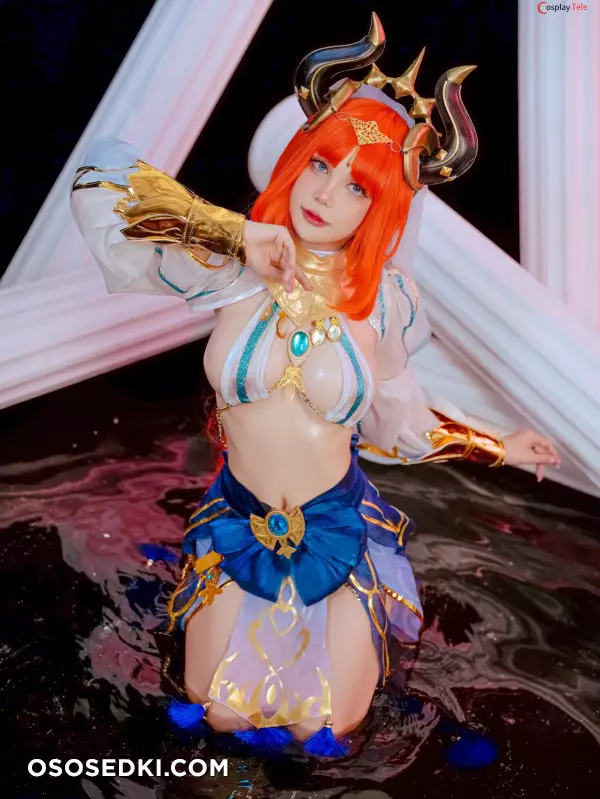 Joyce (Joyce Lin2x) cosplay Nilou - Genshin Impact - 9