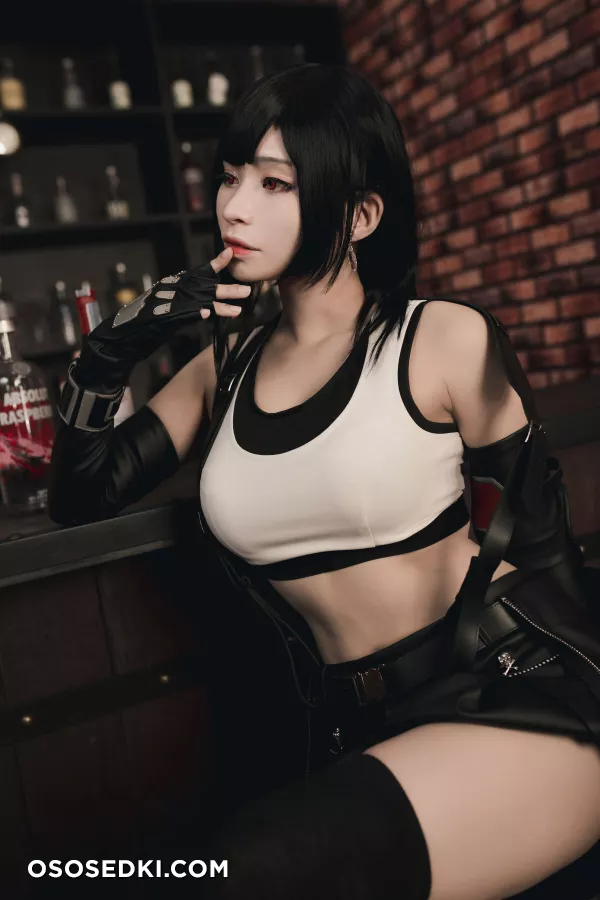 MeenFox - Tifa Lockhart Photobook Digital Remake And Sexy - 11