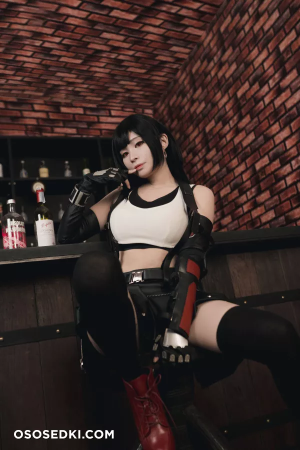 MeenFox - Tifa Lockhart Photobook Digital Remake And Sexy - 18