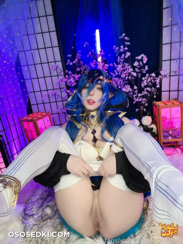 MollyRedWolf - Layla - 21