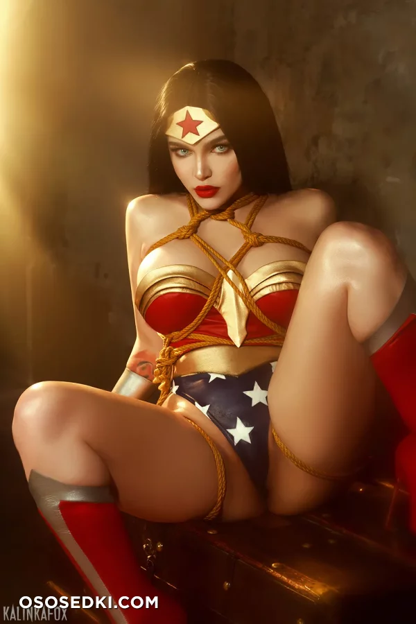 Kalinka Fox | Christina Fink - Wonder Woman - Justice League - 17
