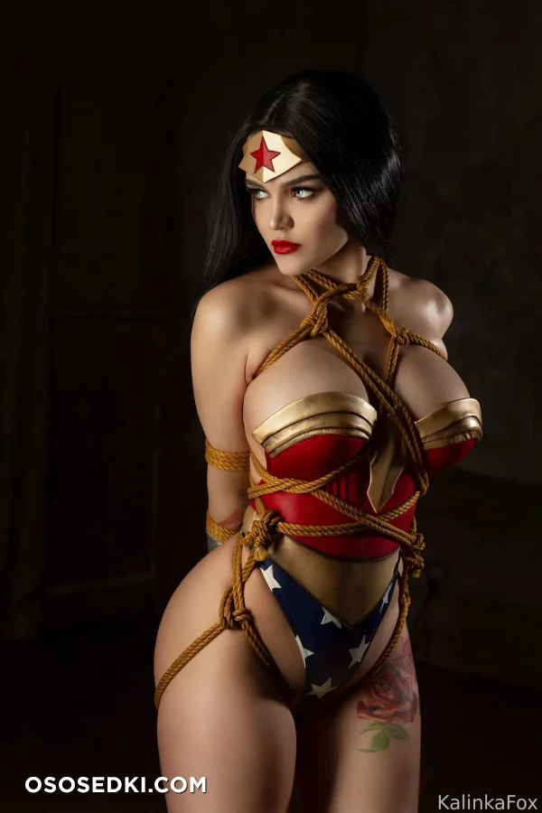 Kalinka Fox | Christina Fink - Wonder Woman - Justice League - 7