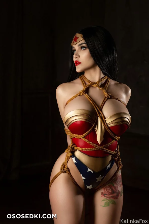 Kalinka Fox | Christina Fink - Wonder Woman - Justice League - 8