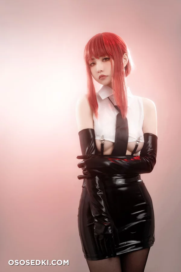 HornyCos - Red-Haired Petite Beauty Cosplays As Chainsaw Man Makima (Patreon) - 35