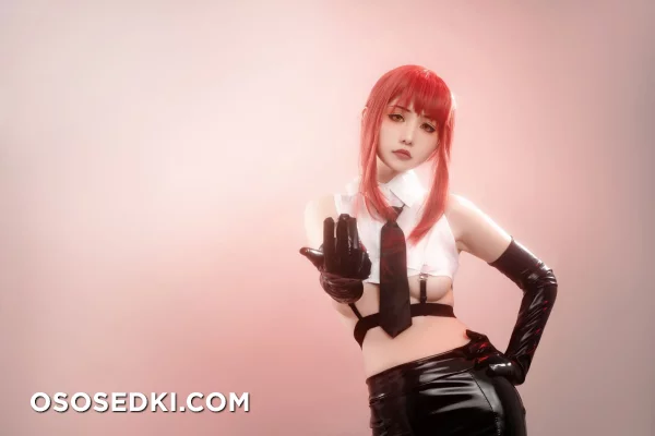HornyCos - Red-Haired Petite Beauty Cosplays As Chainsaw Man Makima (Patreon) - 37